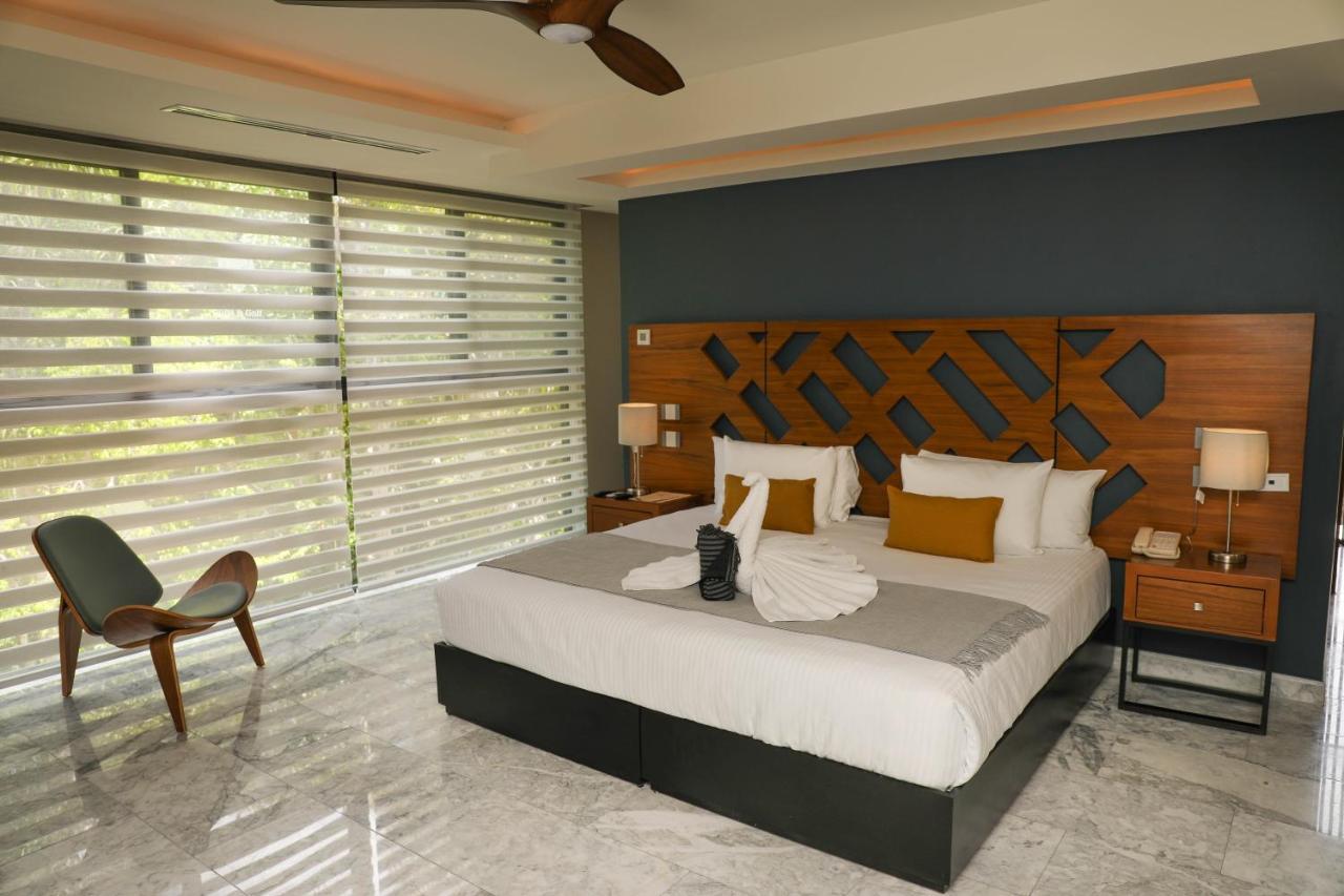 Panther Bay Boutique Hotel Акумал Екстериор снимка